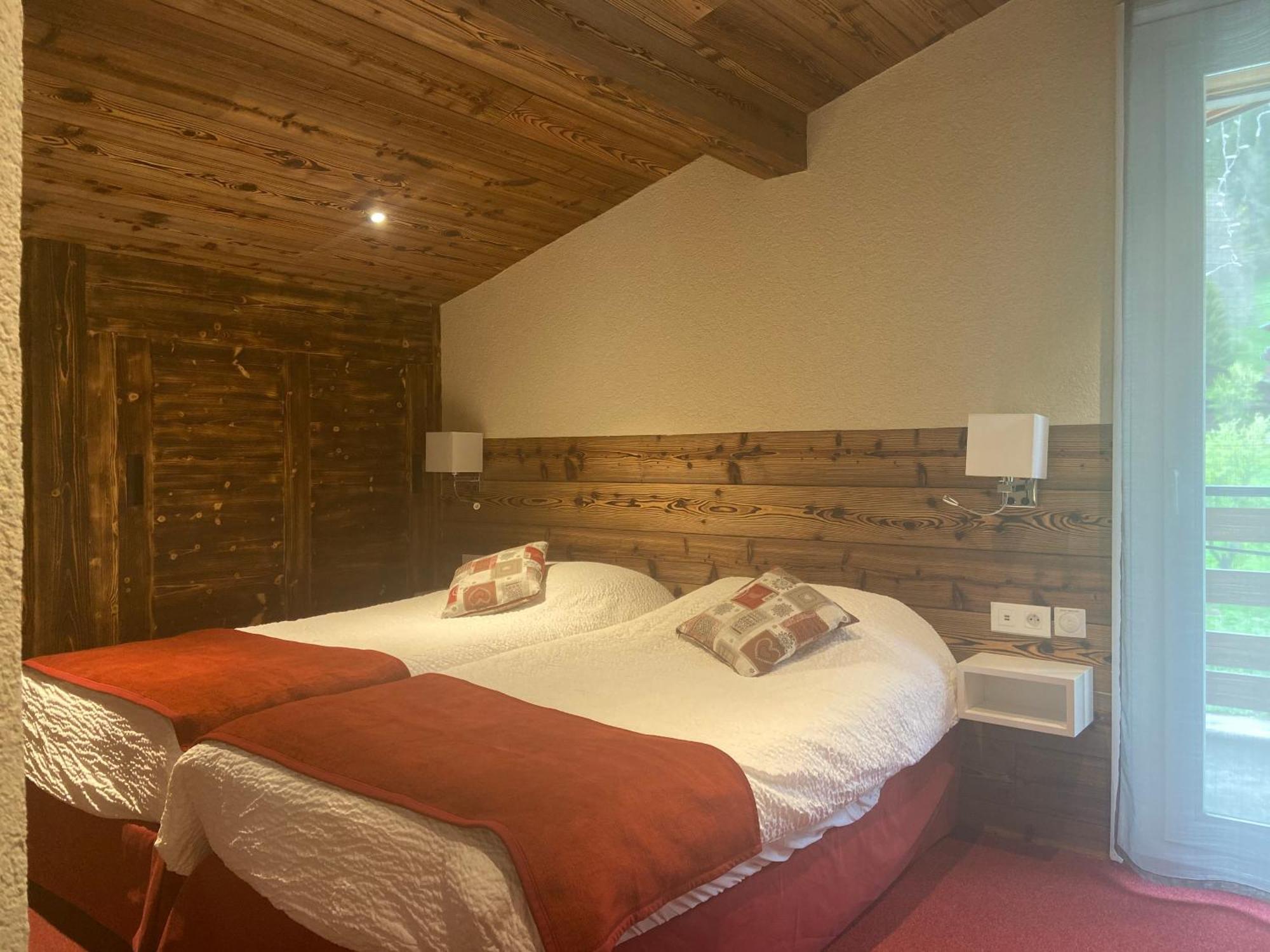 Auberge De La Dranse Chatel Exterior photo